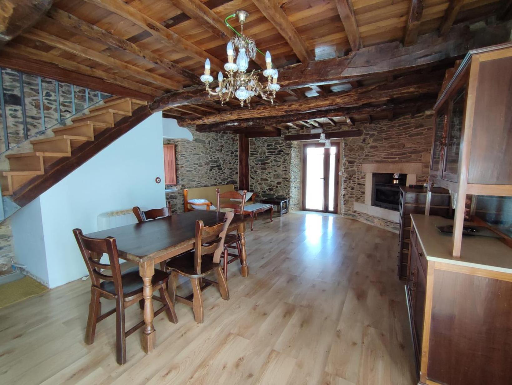 Vila Peregrina-Taxi Gratis Арсуа Екстер'єр фото