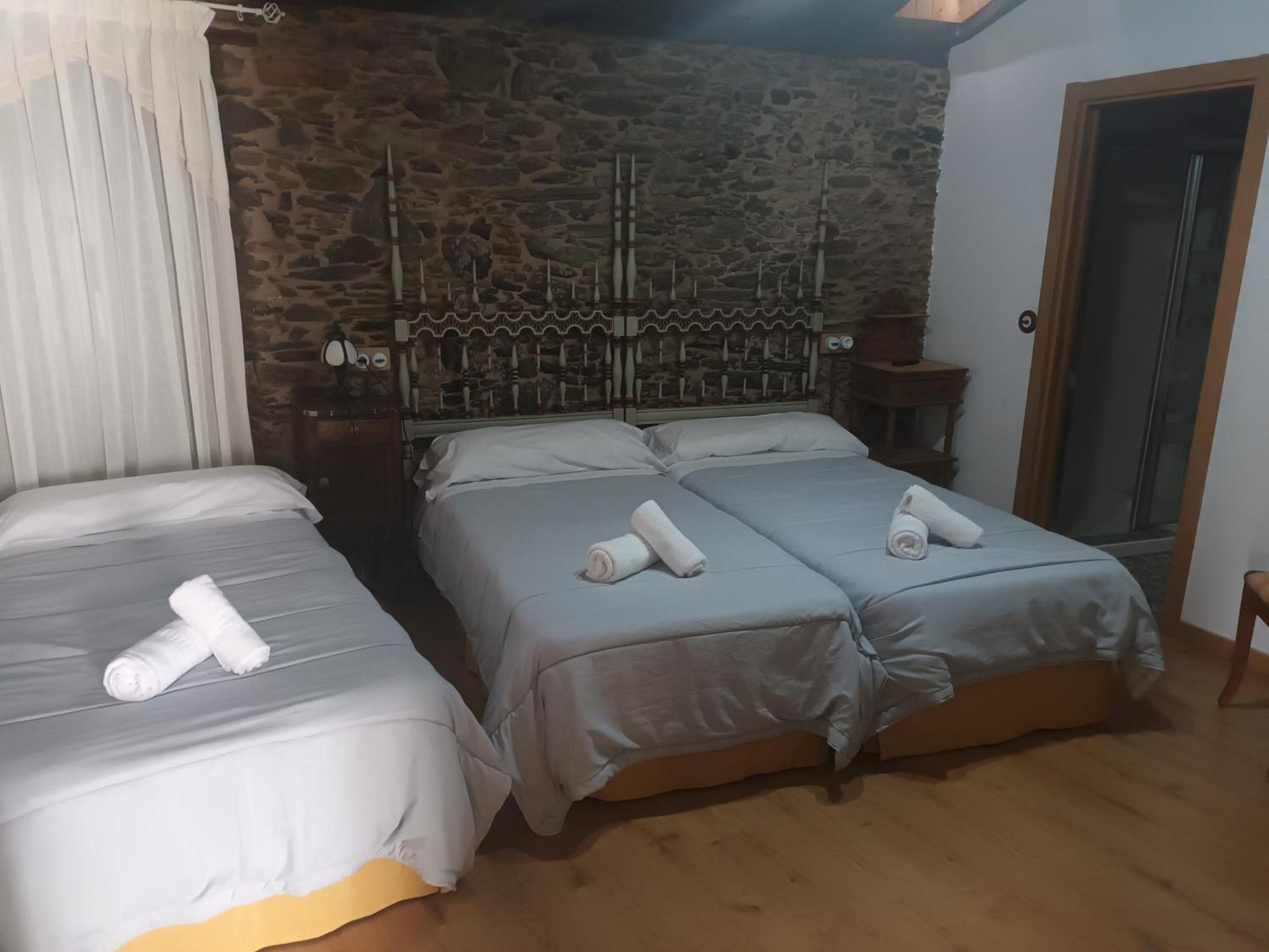 Vila Peregrina-Taxi Gratis Арсуа Екстер'єр фото
