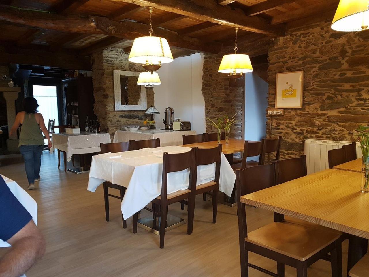 Vila Peregrina-Taxi Gratis Арсуа Екстер'єр фото