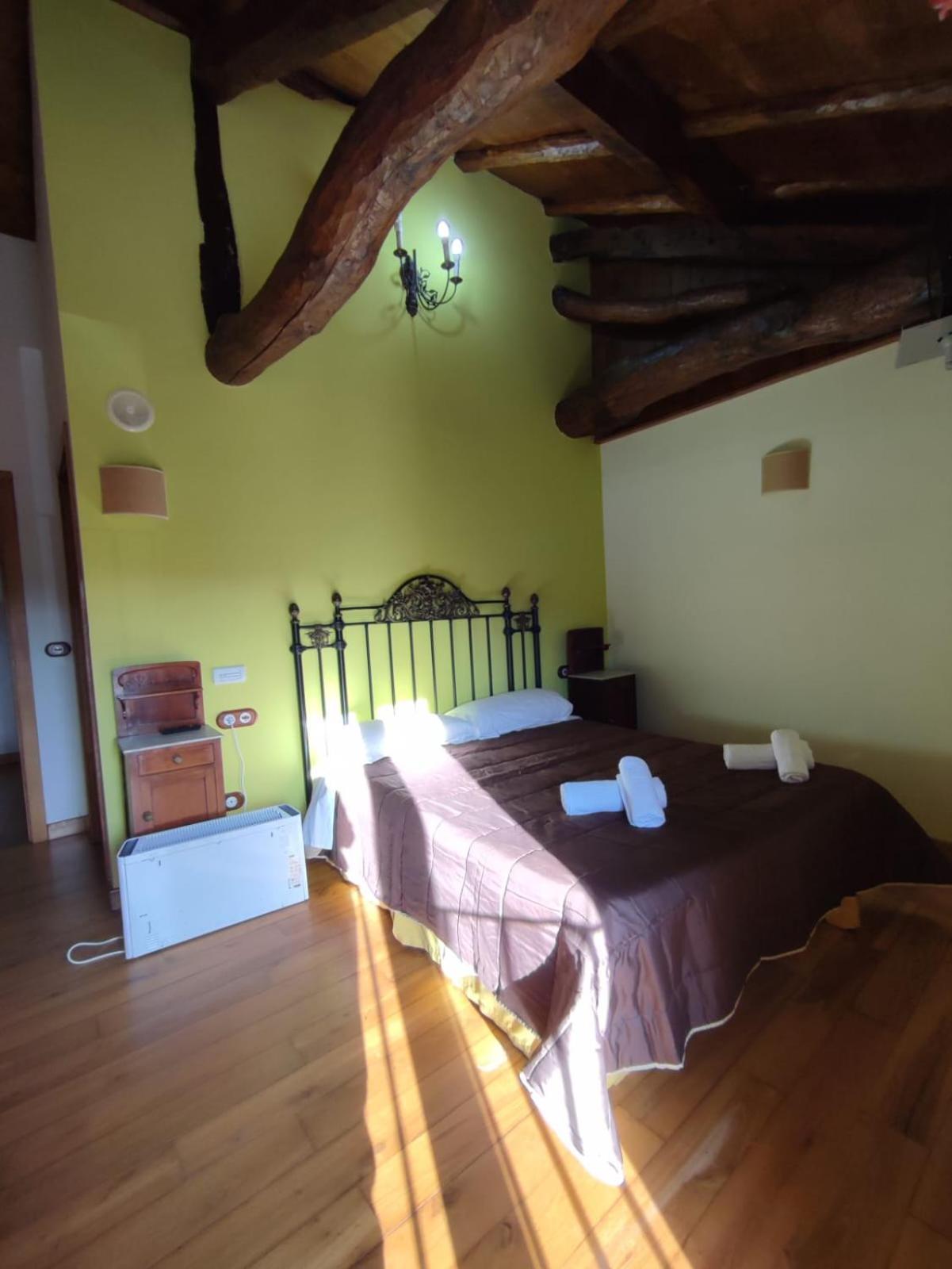 Vila Peregrina-Taxi Gratis Арсуа Екстер'єр фото